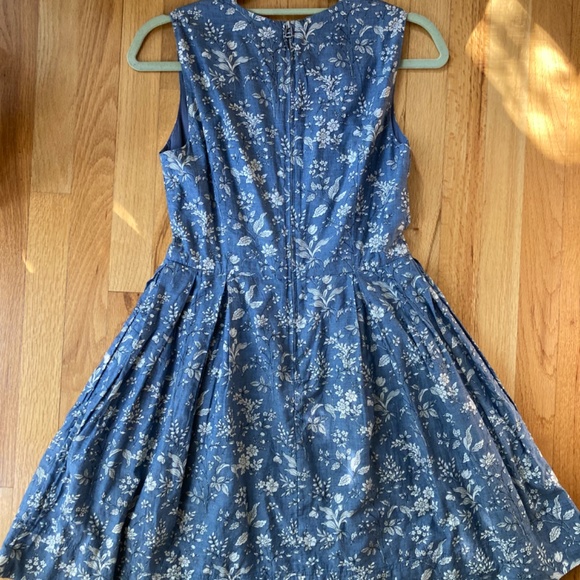 Gap Sleeveless Floral Fit and Flare Cotton Dress with Pockets - Picture 5 of 5